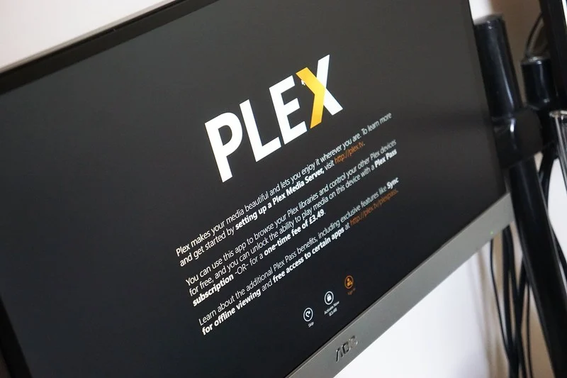 Plex running on a PC with AOC monitor