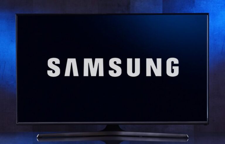 fix-samsung-tv-screen-goes-black-for-a-second-then-comes-back