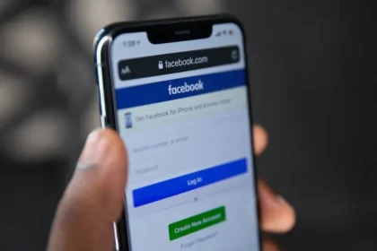 Phone with Facebook open on the screen